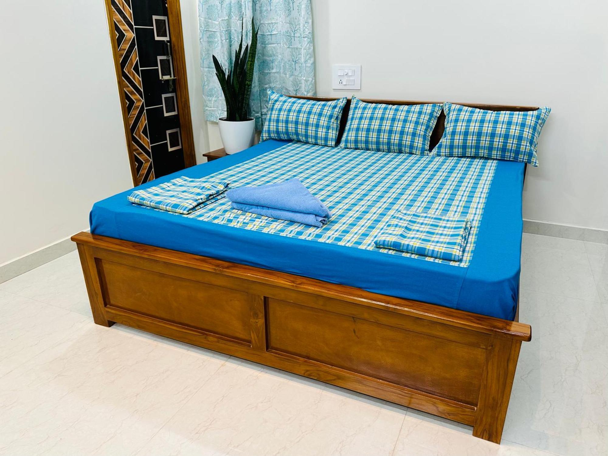 Truelife - 3Bhk Family Suites - Ps4 Pure Veg Restaurant On The Way To Balaji Temple - 2500 Sft Large Signature Apartment - Modular Kitchen - Super Fast Wifi, Smart Tv, 250 Jio Channels - Parking - Easy Access To All Temples - Top Service With Lots Of Тирупати Екстериор снимка