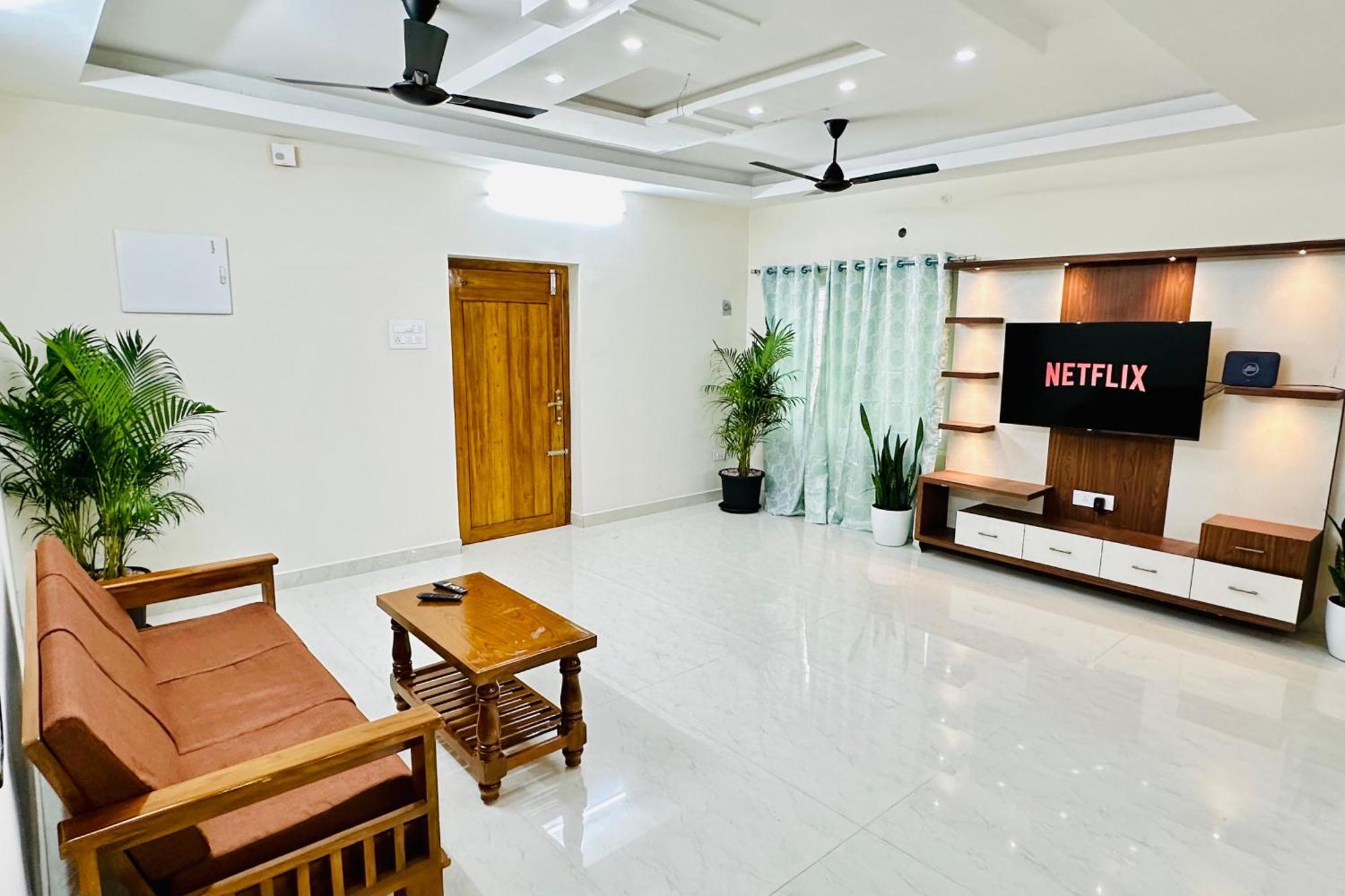 Truelife - 3Bhk Family Suites - Ps4 Pure Veg Restaurant On The Way To Balaji Temple - 2500 Sft Large Signature Apartment - Modular Kitchen - Super Fast Wifi, Smart Tv, 250 Jio Channels - Parking - Easy Access To All Temples - Top Service With Lots Of Тирупати Екстериор снимка