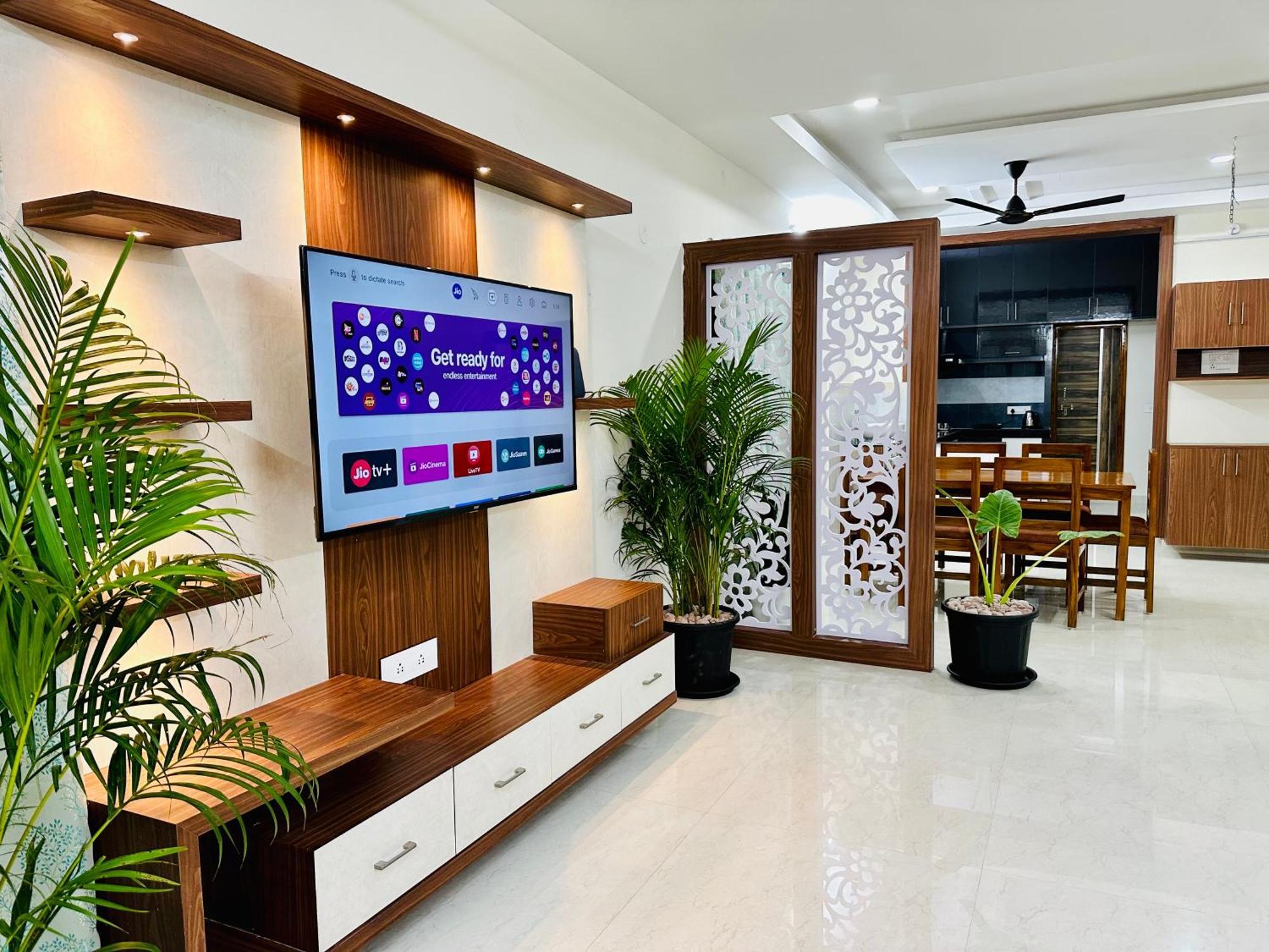 Truelife - 3Bhk Family Suites - Ps4 Pure Veg Restaurant On The Way To Balaji Temple - 2500 Sft Large Signature Apartment - Modular Kitchen - Super Fast Wifi, Smart Tv, 250 Jio Channels - Parking - Easy Access To All Temples - Top Service With Lots Of Тирупати Екстериор снимка