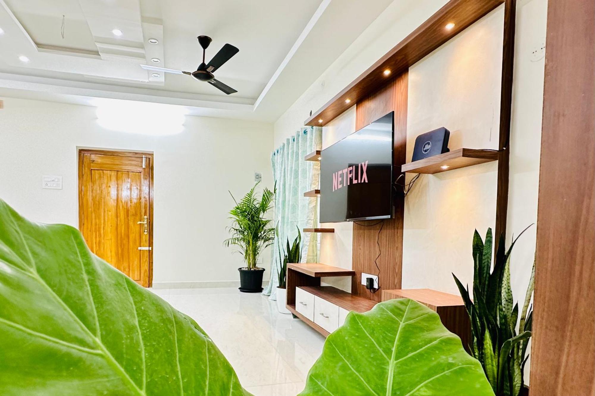 Truelife - 3Bhk Family Suites - Ps4 Pure Veg Restaurant On The Way To Balaji Temple - 2500 Sft Large Signature Apartment - Modular Kitchen - Super Fast Wifi, Smart Tv, 250 Jio Channels - Parking - Easy Access To All Temples - Top Service With Lots Of Тирупати Екстериор снимка